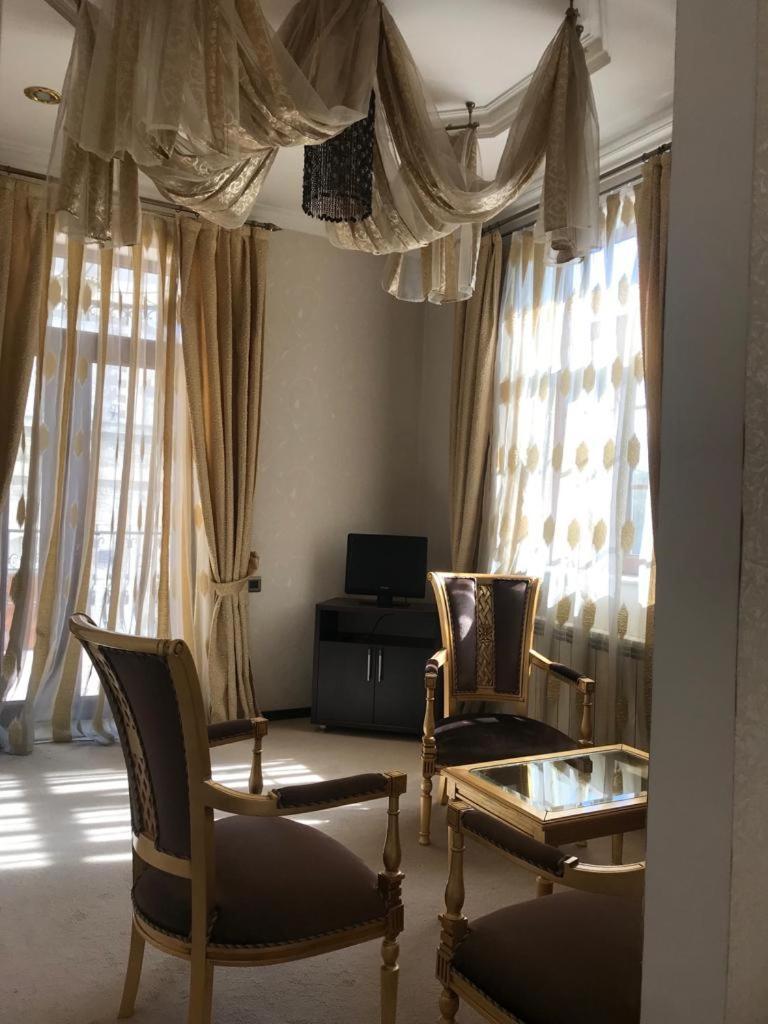 Villa Petrolea Hotel Baku Exterior photo